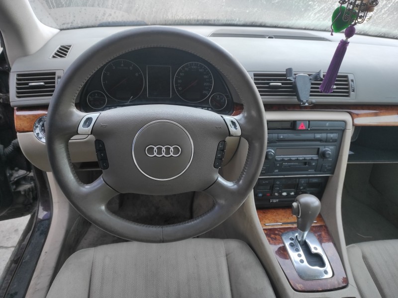 audi a4 berlina (8e) del año 2001