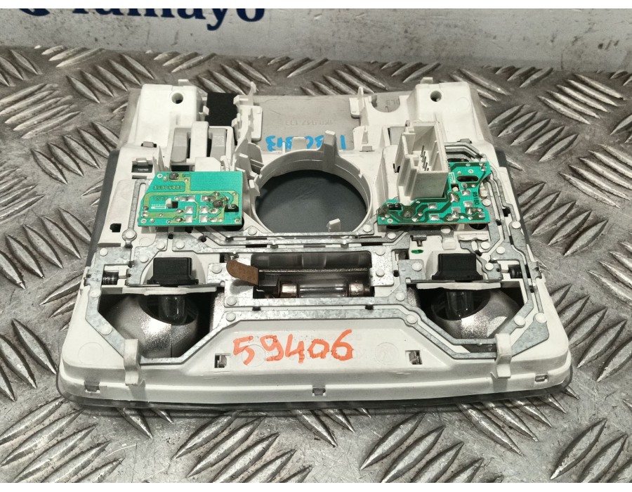 Recambio de luz interior delantera central para volkswagen golf v (1k1) 1.9 tdi referencia OEM IAM 1K0947133  