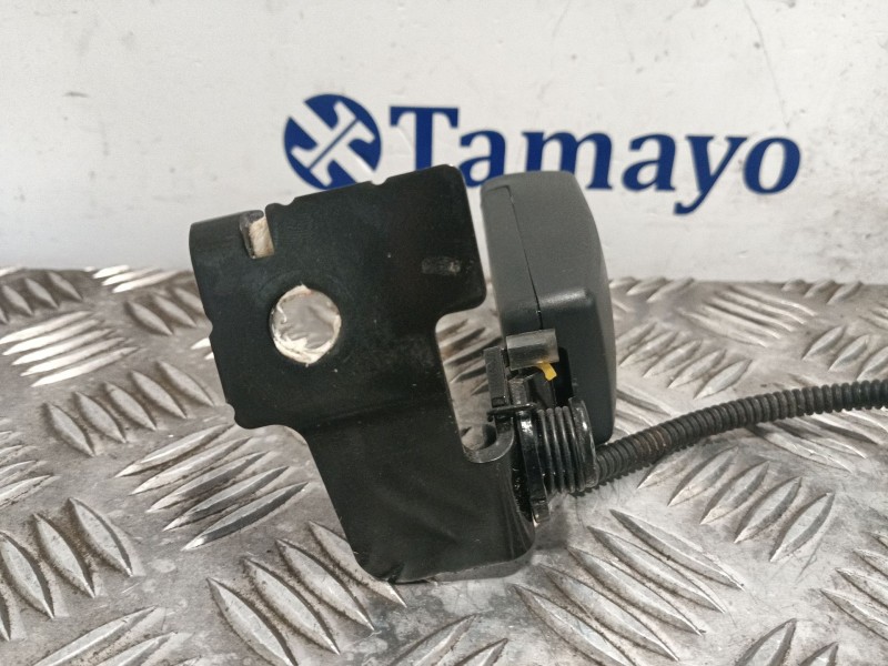 Recambio de enganche cinturon trasero izquierdo para kia rio 1.2 cat referencia OEM IAM   