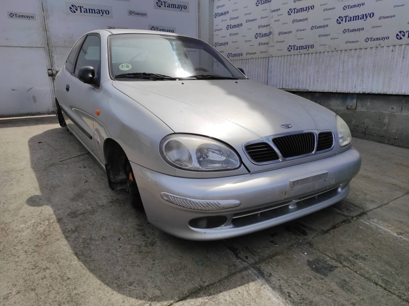 daewoo lanos del año 2001