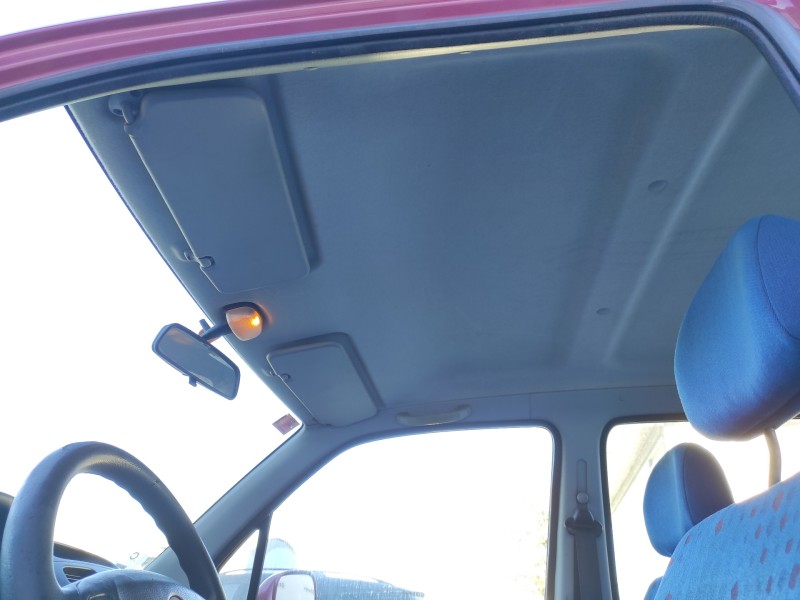 opel agila del año 2000