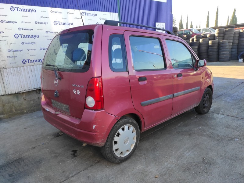 opel agila del año 2000