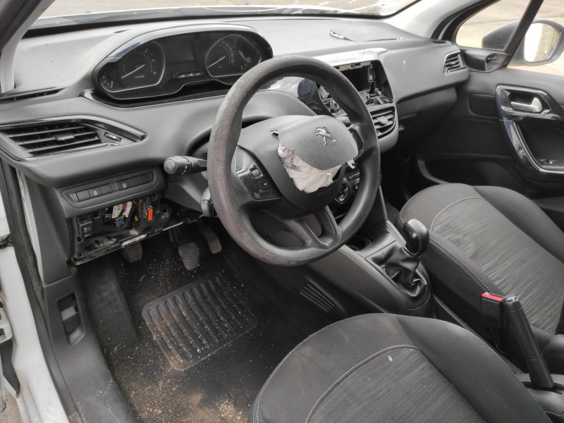 peugeot 208 del año 2016