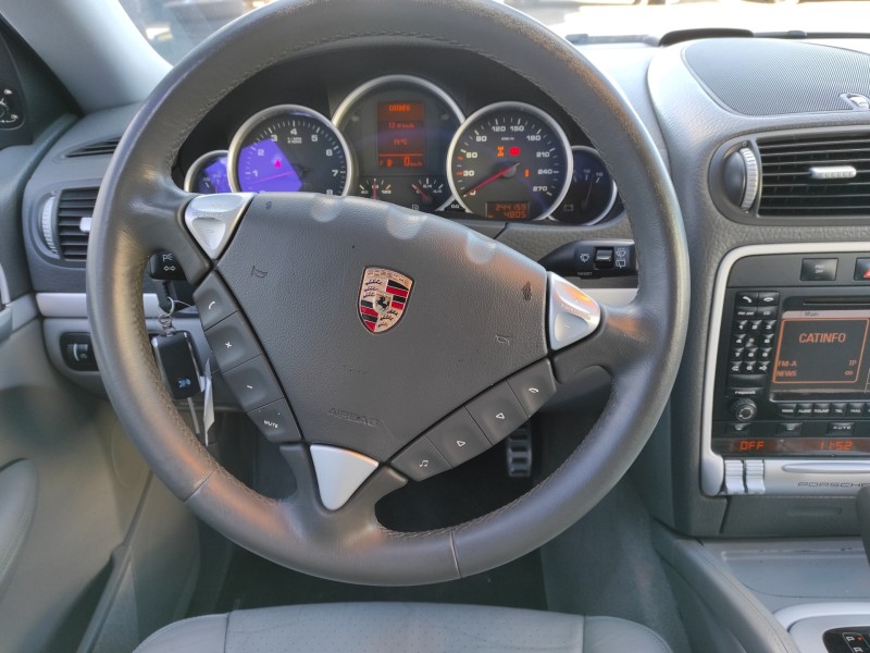 porsche cayenne (typ 9pa) del año 2004