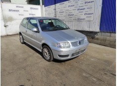 VOLKSWAGEN POLO BERLINA (6N2)