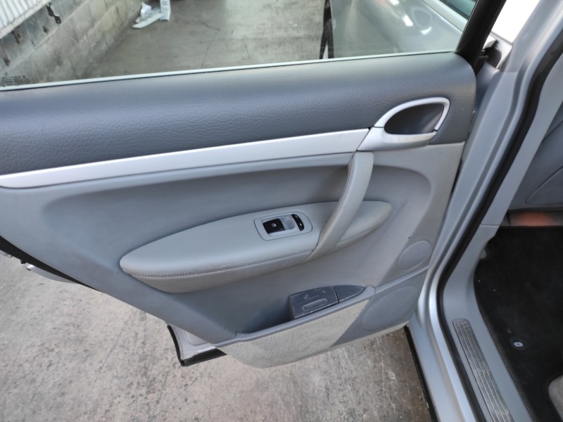 porsche cayenne (typ 9pa) del año 2004