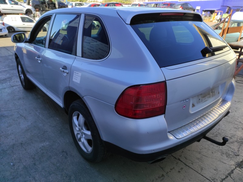 porsche cayenne (typ 9pa) del año 2004