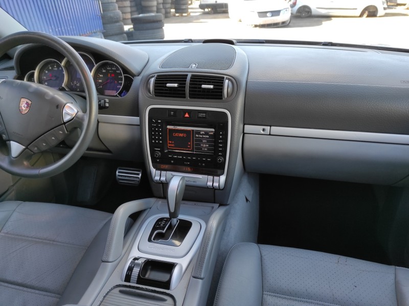 porsche cayenne (typ 9pa) del año 2004