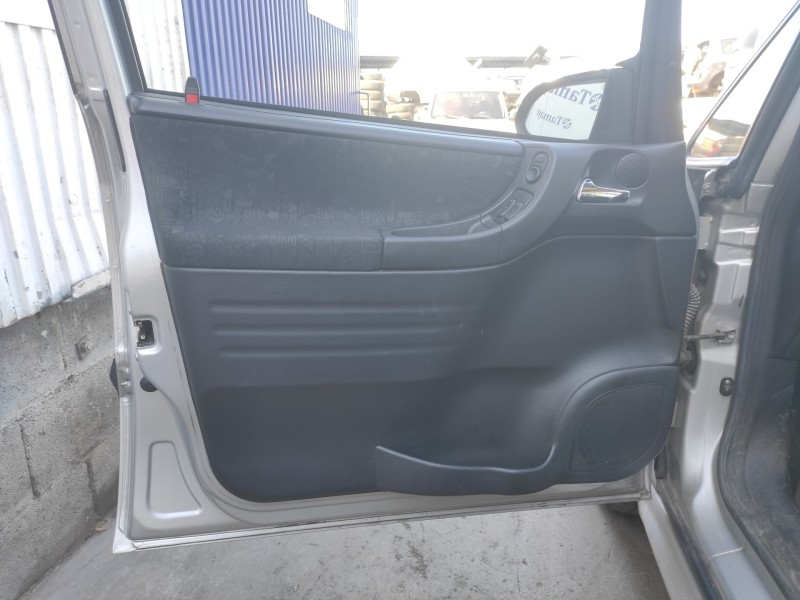 opel zafira a del año 2000