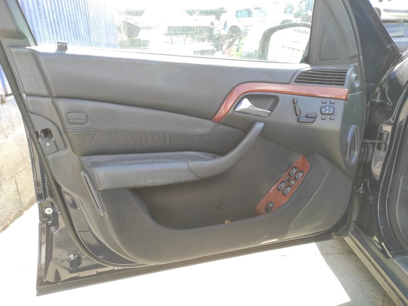 mercedes-benz clase s (w220) berlina del año 1999