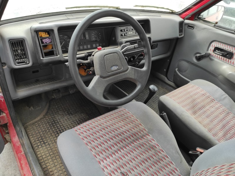 ford fiesta berl./courier del año 1988