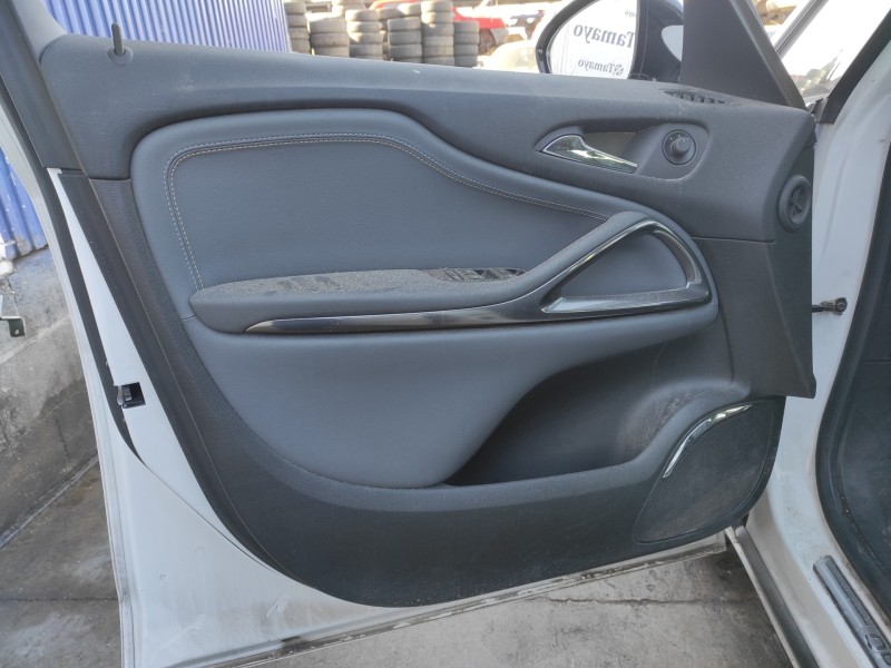 opel zafira tourer del año 2012
