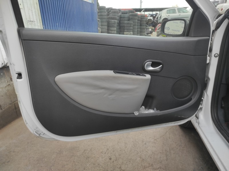 renault clio iii del año 2012