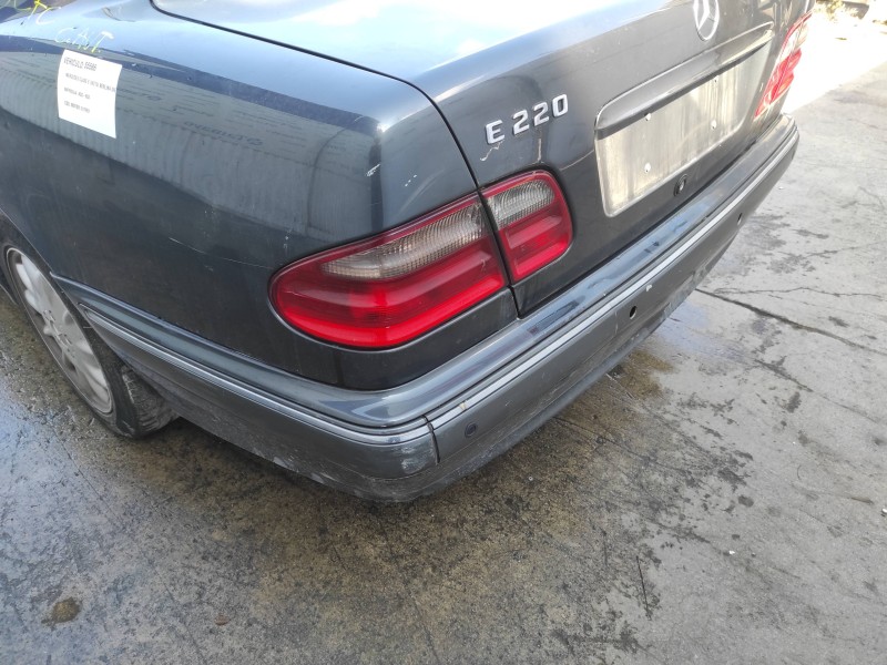 mercedes-benz clase e (w210) berlina diesel del año 2000