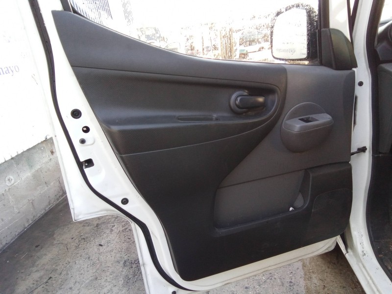 nissan nv 200 (m20) del año 2015