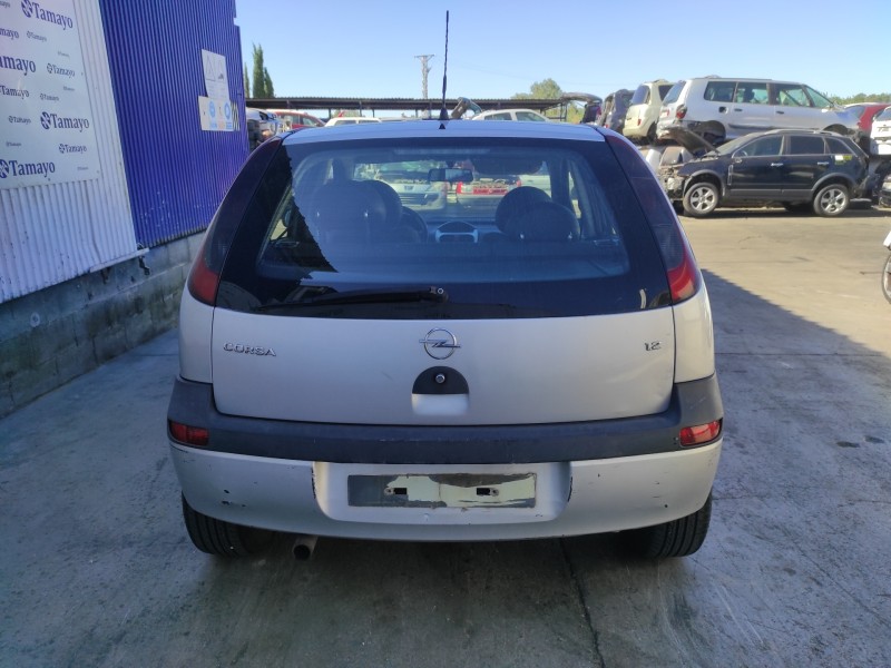 opel corsa c del año 2003