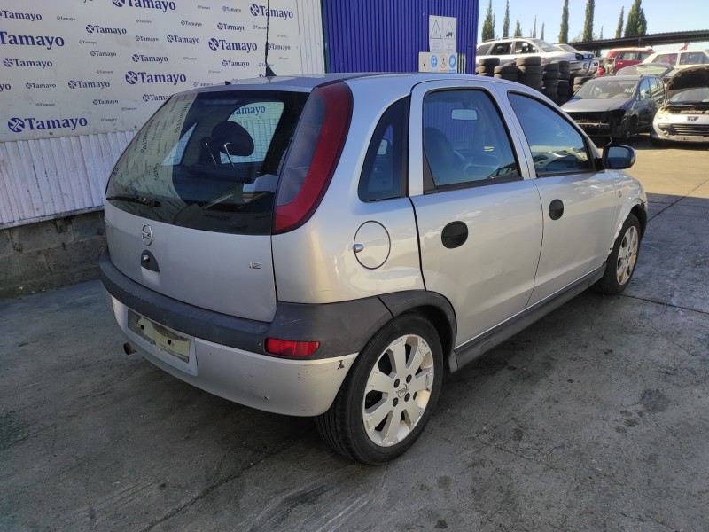 opel corsa c del año 2003