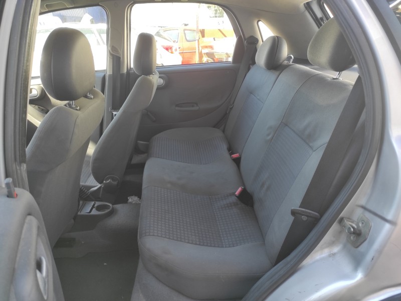 opel corsa c del año 2003