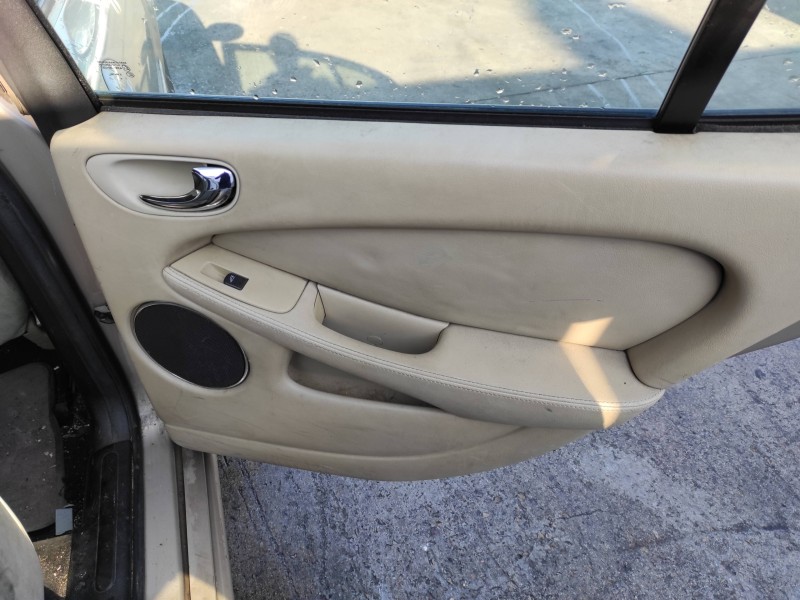 jaguar x-type del año 2004