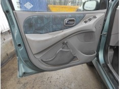 nissan almera tino (v10m) del año 2001 2