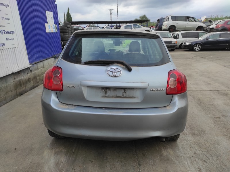 toyota auris del año 2009