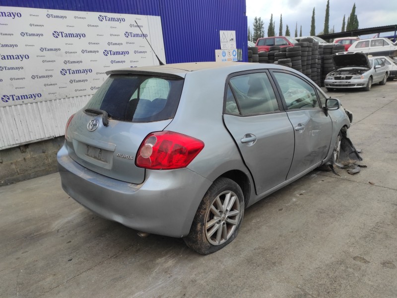 toyota auris del año 2009