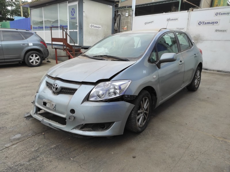 toyota auris del año 2009