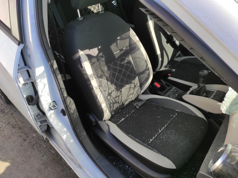 nissan micra v (k14) del año 2021