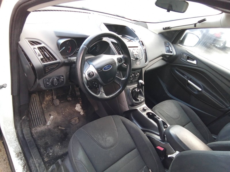 ford kuga (cbs) del año 2015