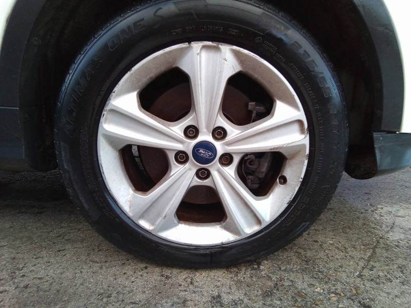 ford kuga (cbs) del año 2015