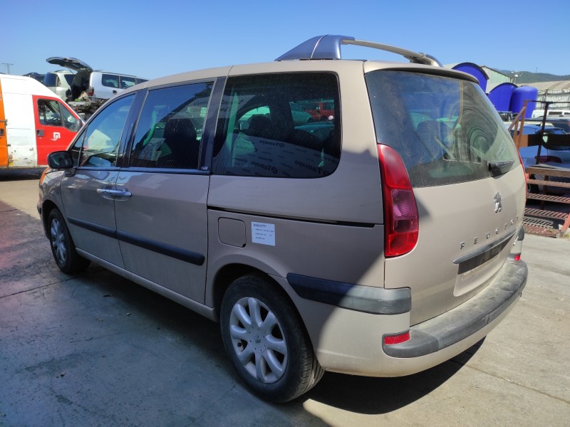 peugeot 807 del año 2003