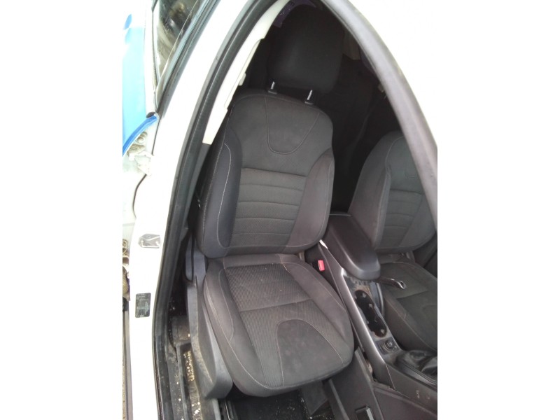ford kuga (cbs) del año 2015