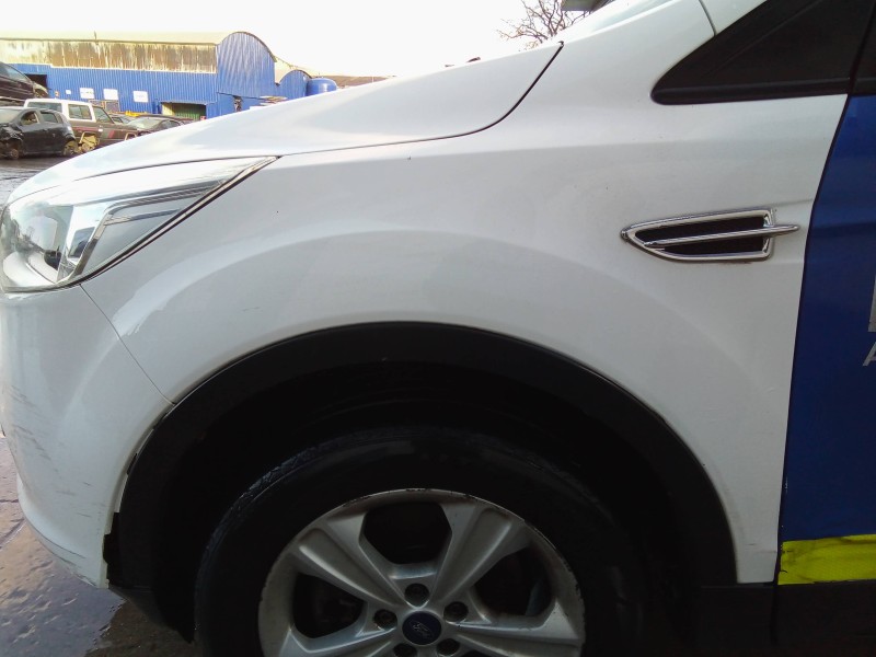 ford kuga (cbs) del año 2015