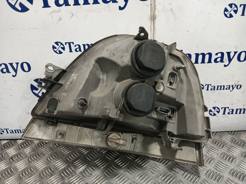 Recambio de faro derecho para nissan interstar furgoneta (x70) dci 115 referencia OEM IAM 8200163518  