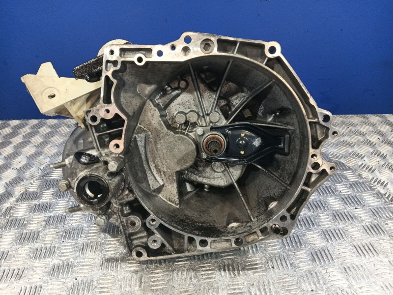 Recambio de caja cambios para citroën c4 berlina referencia OEM IAM 20DM75  