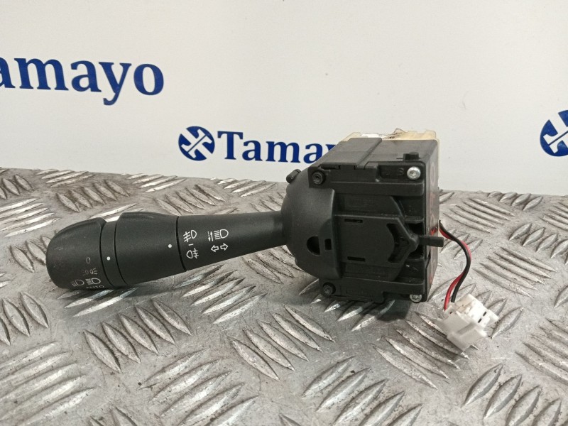 Recambio de mando intermitentes para renault clio iv 1.5 dci diesel fap energy referencia OEM IAM E10670323  