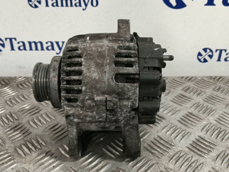 Recambio de alternador para renault clio ii fase ii (b/cb0) referencia OEM IAM 8200100907 2542664D 