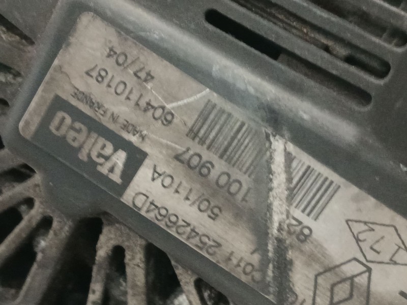 Recambio de alternador para renault clio ii fase ii (b/cb0) referencia OEM IAM 8200100907 2542664D 