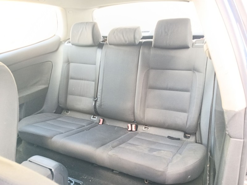 volkswagen golf v (1k1) del año 2006