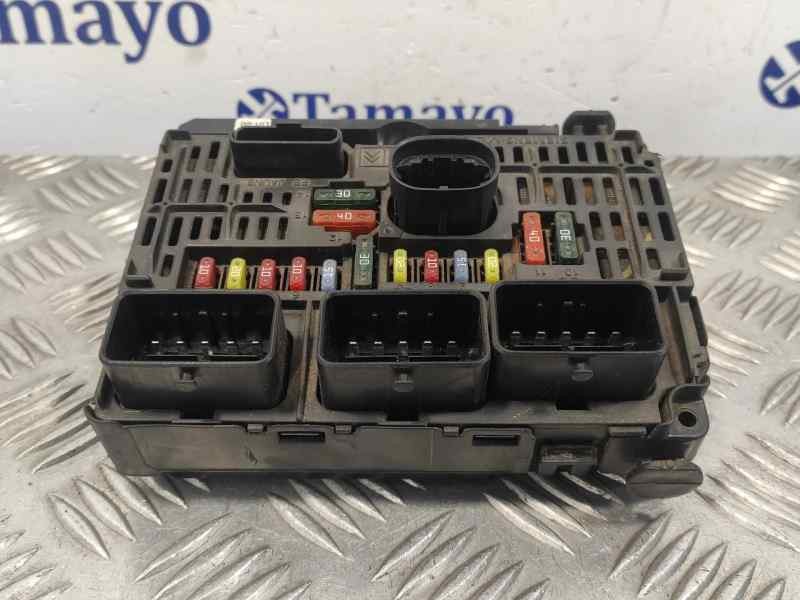 Recambio de caja reles / fusibles para peugeot 407 sw referencia OEM IAM 9656086080 BSML0100 S118983001J