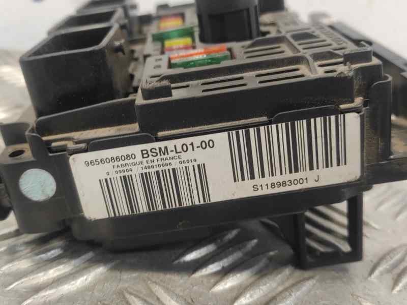 Recambio de caja reles / fusibles para peugeot 407 sw referencia OEM IAM 9656086080 BSML0100 S118983001J
