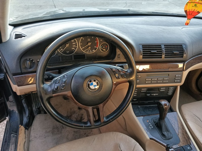bmw 5 (e39) del año 2003