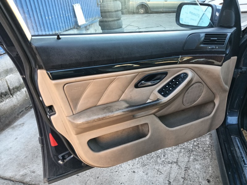 bmw 5 (e39) del año 2003