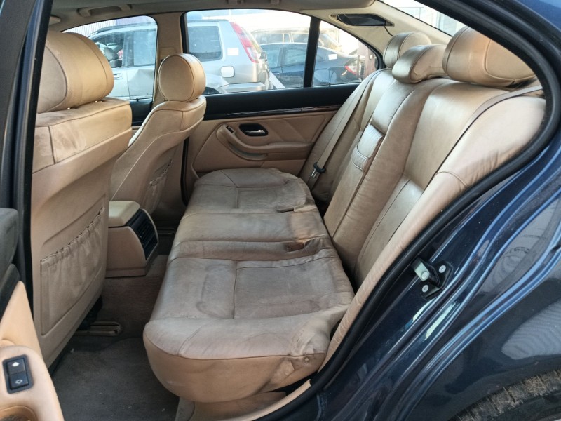 bmw 5 (e39) del año 2003