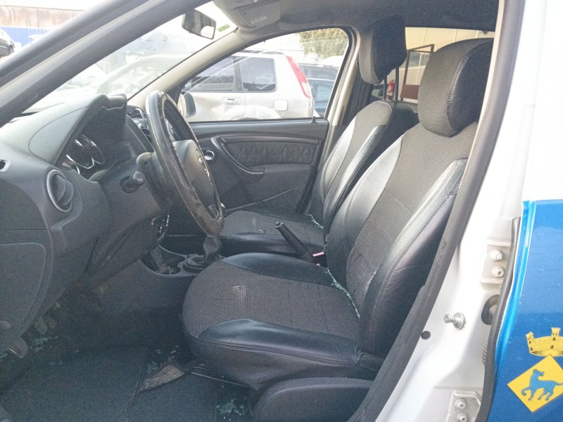 dacia duster (hs_) del año 2014