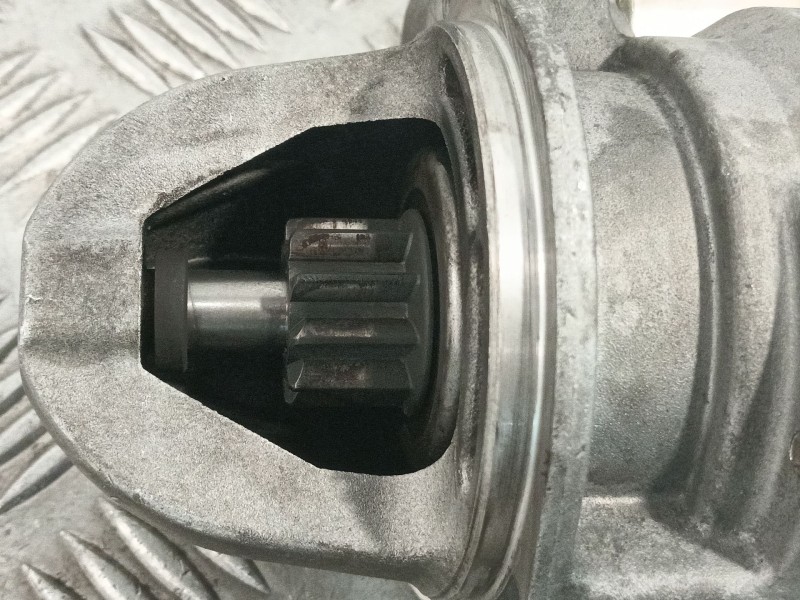 Recambio de motor arranque para ssangyong rodius referencia OEM IAM 6611513901  
