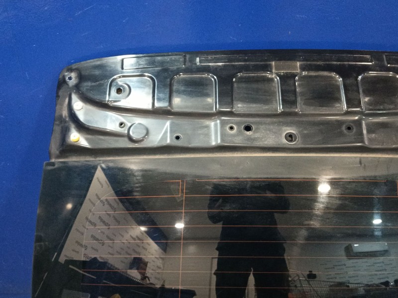 Recambio de porton trasero para volvo v40 hatchback (525) d3 referencia OEM IAM   