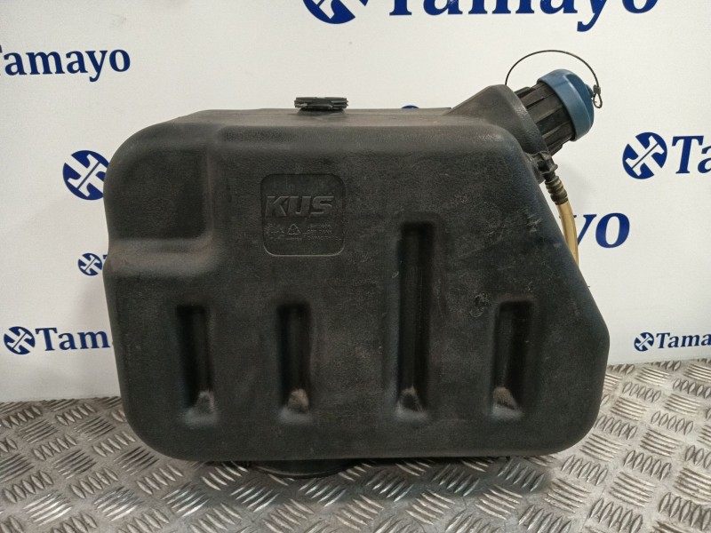 Recambio de deposito adblue para mitsubishi canter 01/99 referencia OEM IAM JSH00604 ME427697 