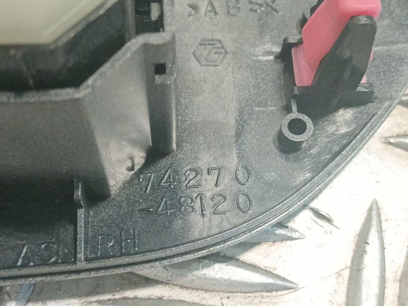 Recambio de mando elevalunas trasero izquierdo para lexus rx referencia OEM IAM 7427048120  