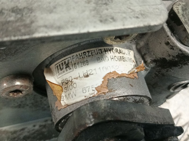 Recambio de bomba direccion para bmw 3 (e46) 330 i referencia OEM IAM LH2110052  